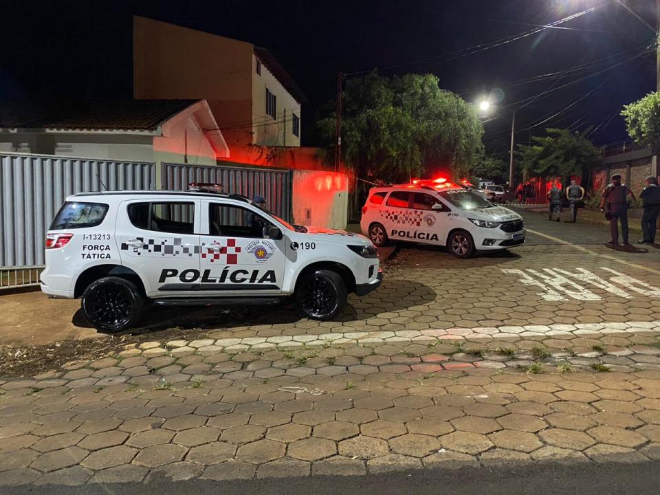 Foto 2 de 5 — Policial Civil aposentado que foi baleado durante assalto segue internado em Araraquara